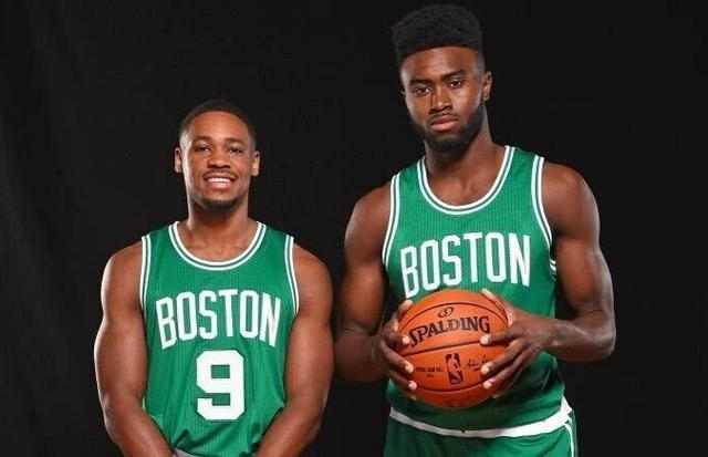 雷霆11月24日以122-95大胜开拓者，杨瀚森打破中国球员NBA得分纪录，展现强大实力。