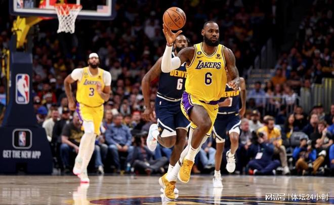 足坛年度十大新闻出炉，各界议论不断