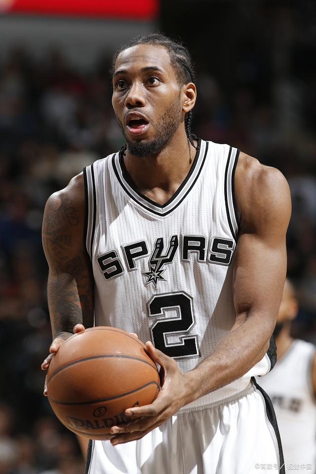 英格兰联赛杯｜2比1力挫利物浦 纽卡斯尔首次封王